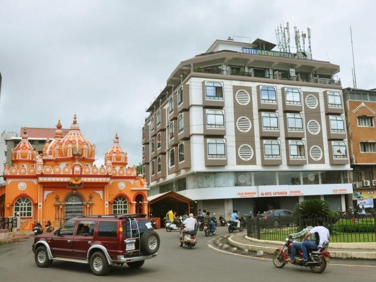 Hotel Satyaheera 马普萨 外观 照片